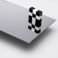 1 mm Gümüş Ayna Pleksi Yapışkanlı (122x244 cm)